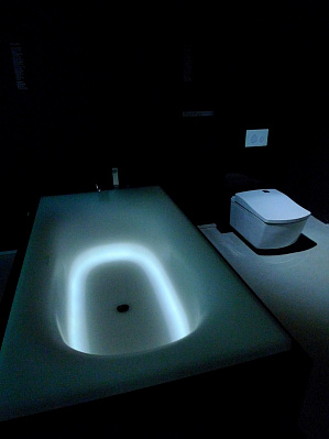 Подсветка в ванне Luminist